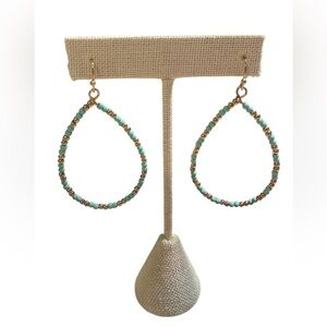 #689 Mint Green & Gold Beaded Teardrop Dangle Earrings